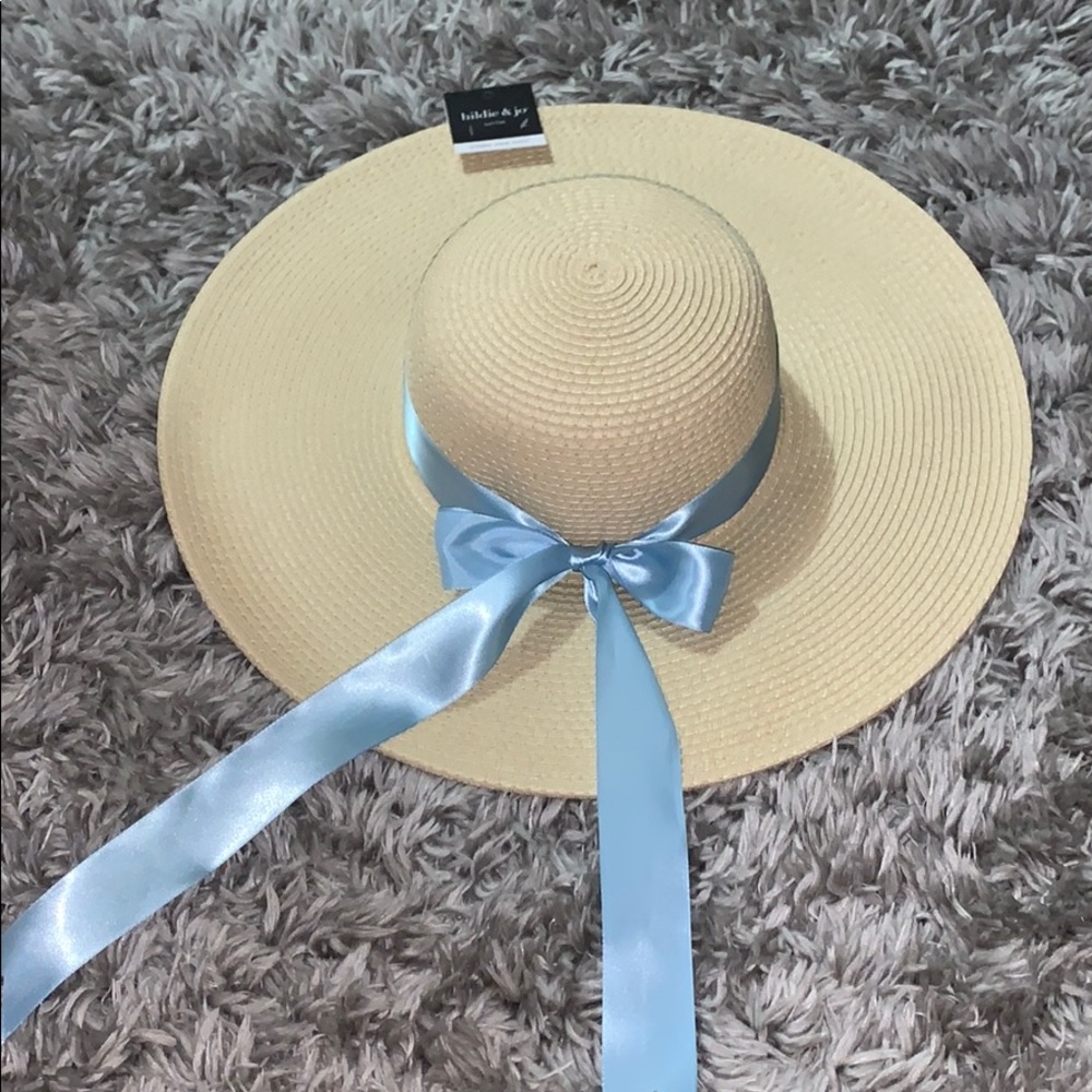 Hildie & jo sun hat NWT